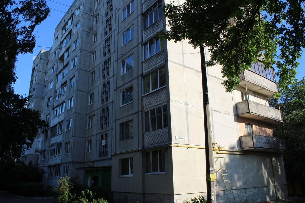 Apartment On Novaya Street 5 ビーラ・ツェールクヴァ エクステリア 写真